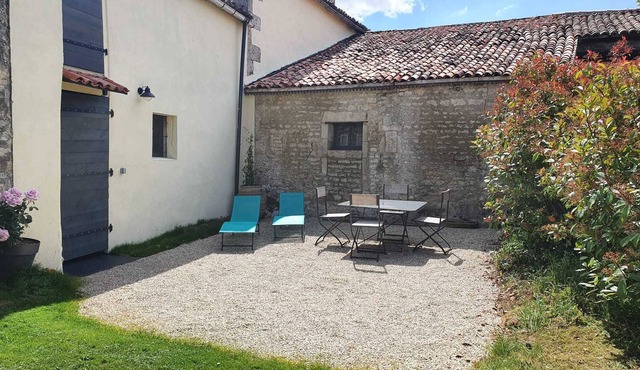 Charming South Vendée house with heated swimming pool