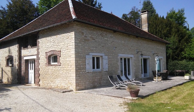 Charming, spacious and comfortable house on exceptional property