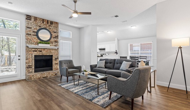 Charming & Spacious - 3RB Home!