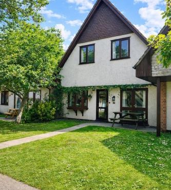 Charming & Spacious Holiday Home