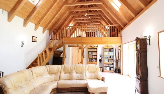 Charming Spacious House in Peaceful Auvergne with Garden, BBQ, WiFi, and Fireplace