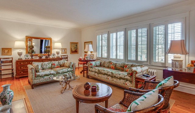 Charming & Spacious Olean Home w/ 2 Fireplaces