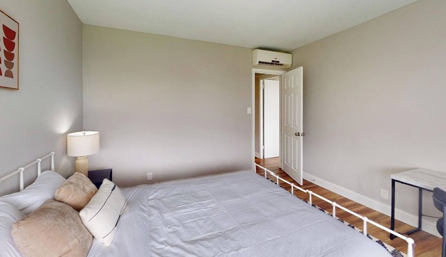 Charming, spacious stay with a warm atmosphere