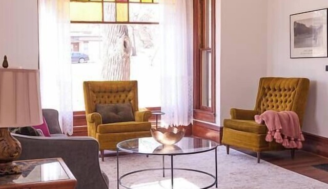 Charming Spacious Victorian Home Close to Downtown