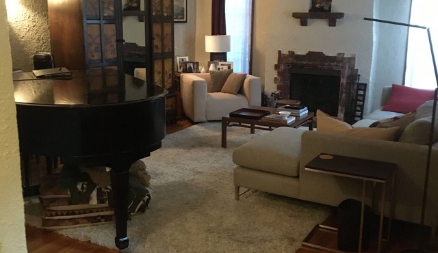 Charming Spanish 5-bedroom house with pool/jacuzzi in Pasadena near Cal Tech