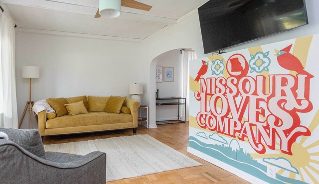 Charming St Louis Home: 8 Mi to Downtown!