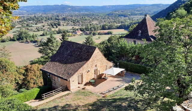 Charming stay at LA MAISON DES MOINES in Castelnau near Padirac, Rocamadour