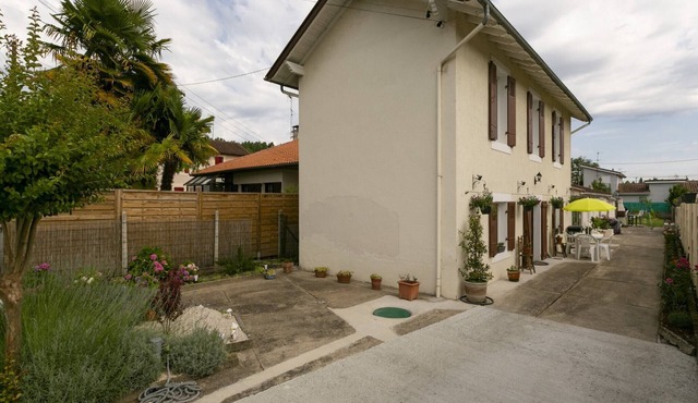 Charming Stay in Heart of Dax