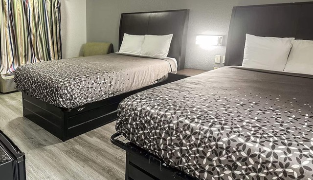 Charming Stay Perfect for Families Exploring Guntersville Outdoors - 3 Units!