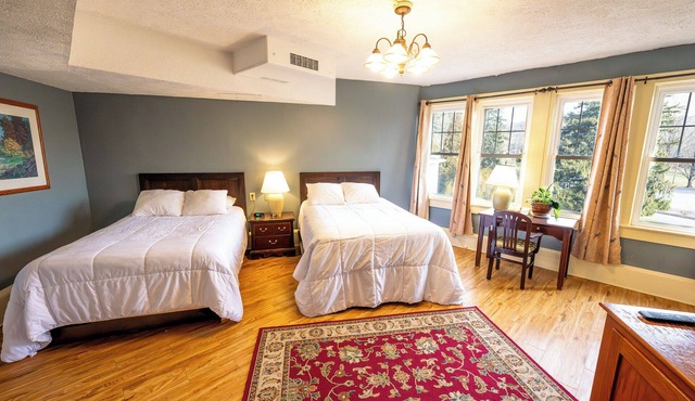 Charming Stay Along the Delaware River | Perfect for a Quiet Getaway w/Parking