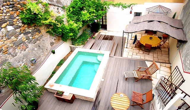 Charming stone house 3* small heated swimming pool near Pezenas