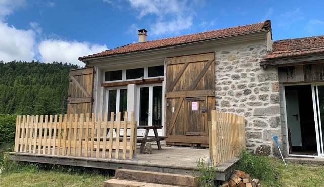 Charming stone and wood cottage
