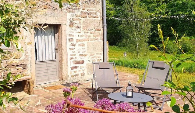 Charming stone cottage near Épinal