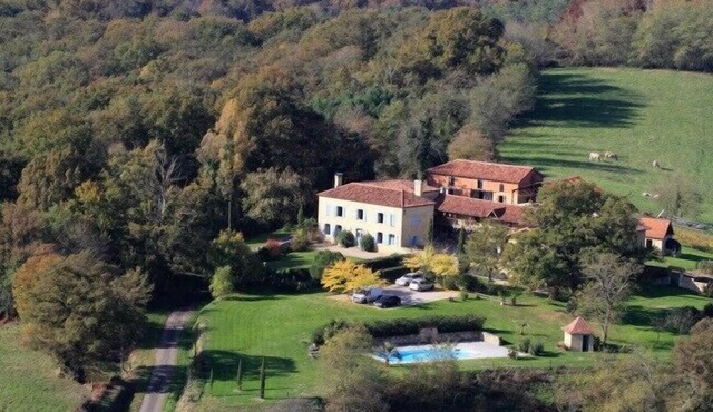 Charming stone gite, south-east of Landes in countryside, peace and relaxation