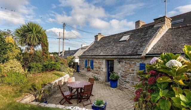 Charming stone house with ocean view