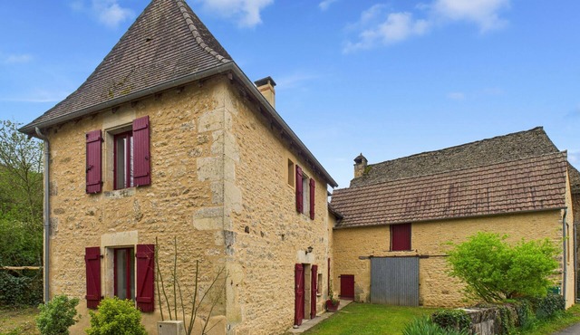 Charming stone house for 6 – Valojoulx