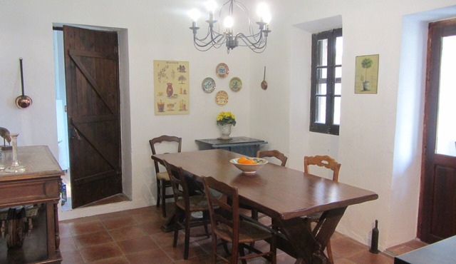 Charming Stone House in Hillside Village with Stunning Terrace Views - wifi