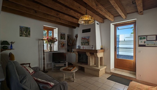 Charming Stone House with Terrace, Kids’ Playground, and Equestrian Space in Scenic Berry