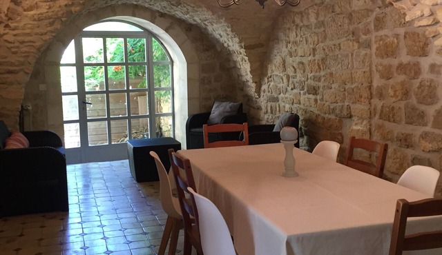 Charming stone house with courtyard and terrace very close to Uzès
