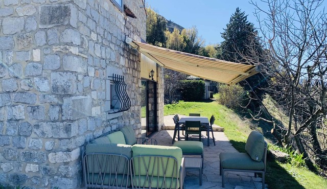 Charming stone house with garden, WiFi, for 6 people - South Ardèche
