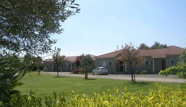 CHARMING STONE VILLA 3 * AIR CONDITIONED WITH PRIVATE GARDEN