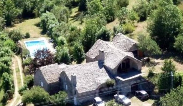Charming stonehouse with pool, up to 12 persons, near Millau, south Aveyron