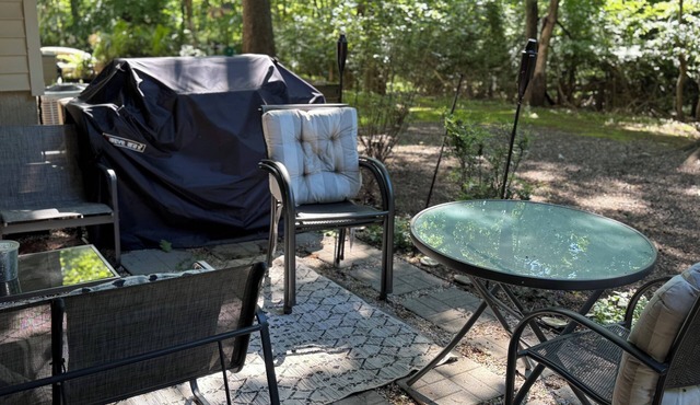 Charming studio with WiFi, AC, fitness room in enchanting Franklin Township