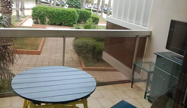 Charming studio 20 m from the beach, terrace and lift- 2BEAZUR99