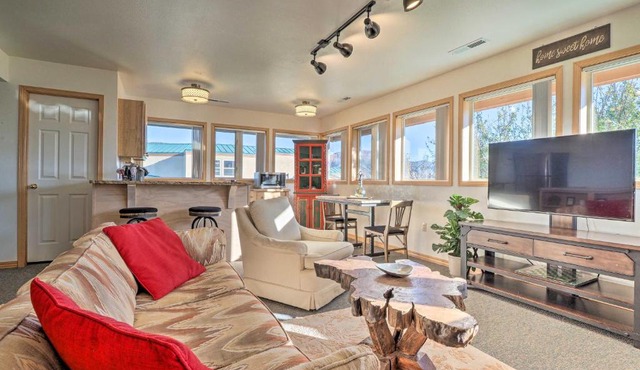 Charming Studio - 3 Miles From Kolob Canyons!