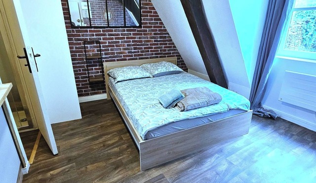 Charming Studio Apartment in Montluçon's Historic Center