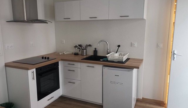 Charming studio apartment in lovely Strasbourg with WiFi