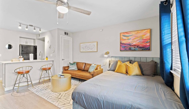 Charming studio close to Downtown and Domain