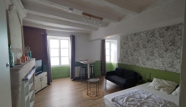 Charming studio at the foot of the twisted bell tower