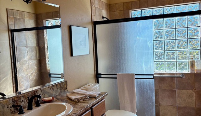 Charming studio in beautiful Tubac with AC, WiFi