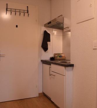 Charming studio in Biel private kitchen & toilet