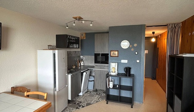 Charming Studio in Super Besse Center for 2-4 Persons