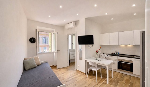 Charming studio in the heart of Menton's old town – Central location, everything within walking distance