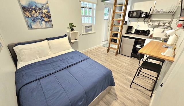 Charming Studio Loft In Hollywood Beach, Free Parking