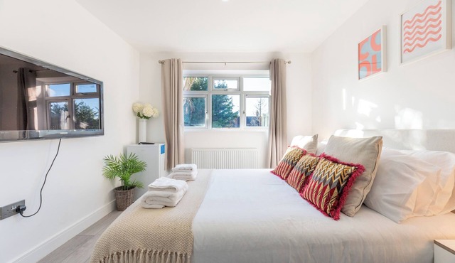 Charming studio near transport to central London - Pass the Keys