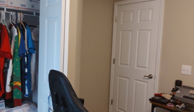 Charming studio with 3 bedrooms and WiFi, fitness room in welcoming Ocala v