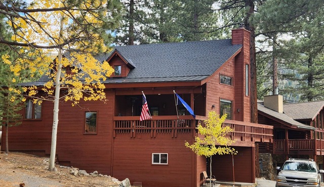 Charming studio with high-speed WiFi and AC in enchanting June Lake