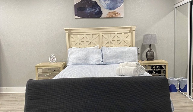 Charming Suite 1B/1B Centrally Located Tampa