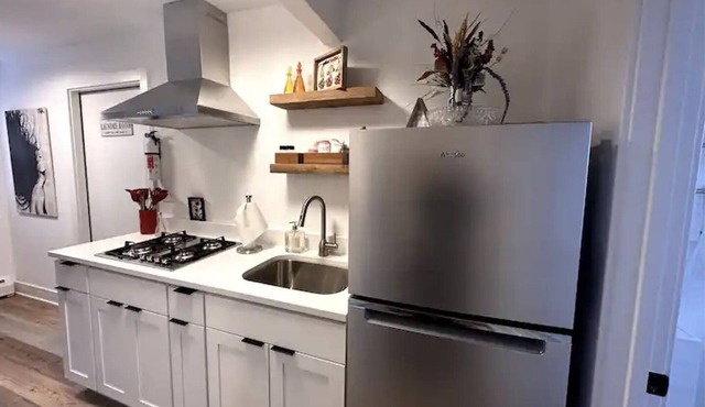 Charming Suite in Berwyn/Forest Park