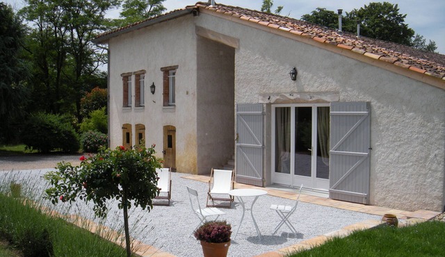 Charming suite on the ground floor, La Grange