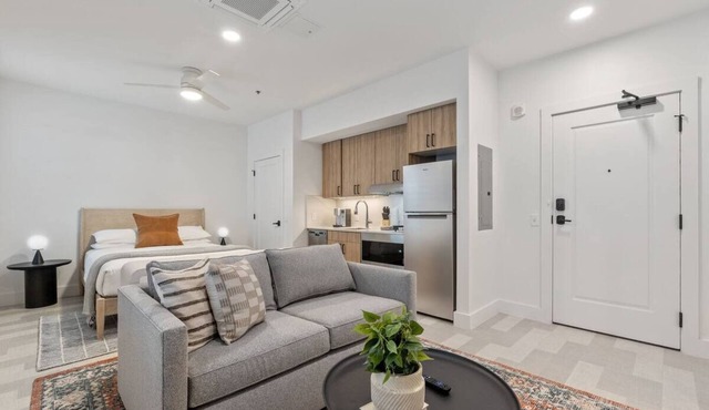 Charming Suite Steps from the Heart of the Historic Market District | 2 Units