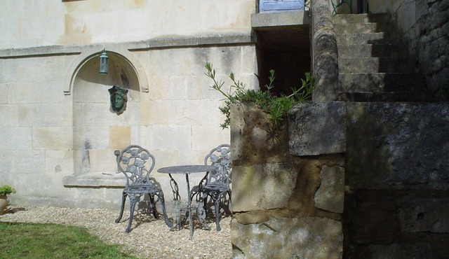 Charming Sunny Mews Cottage Relax in Comfort and Style Great Views