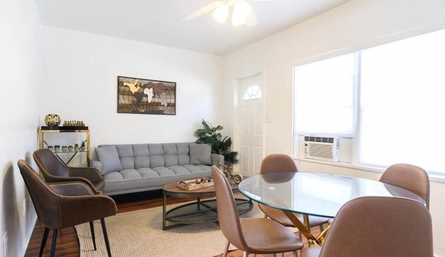 Charming Sunset Cove In Hollywood FL Apt2