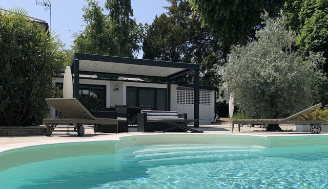 Charming traditional French House/Villa - Paris & Versailles 20 and 5 min away