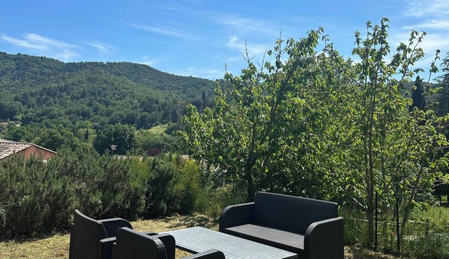 Charming T1 bis apartment in Collobrières