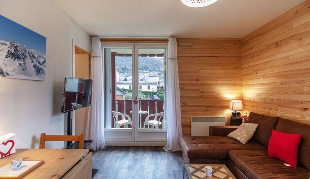 Charming T2 cabin, 3 pers, balcony, private parking, Luz-Saint-Sauveur